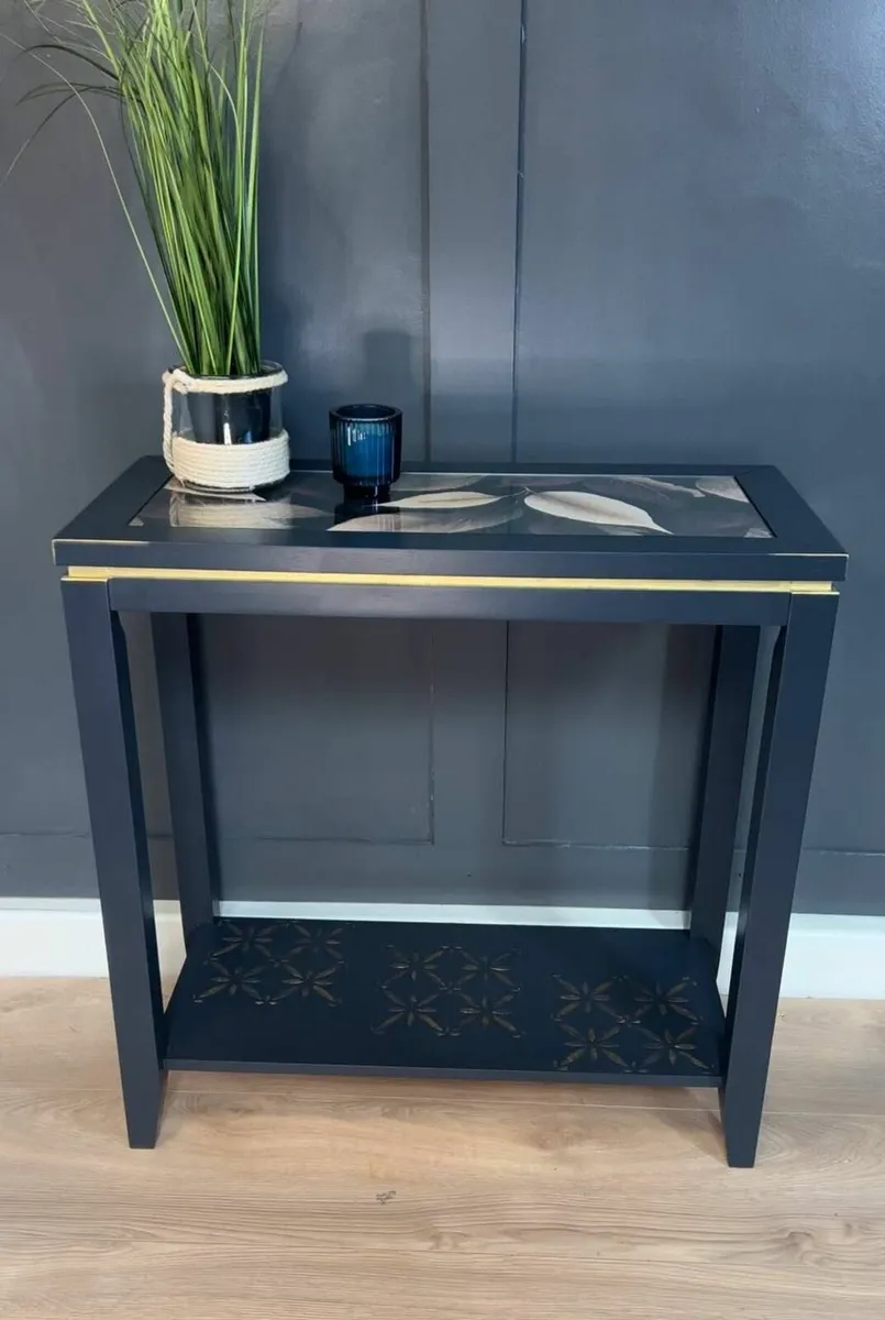 Baroque Elegance Side Table - Image 1