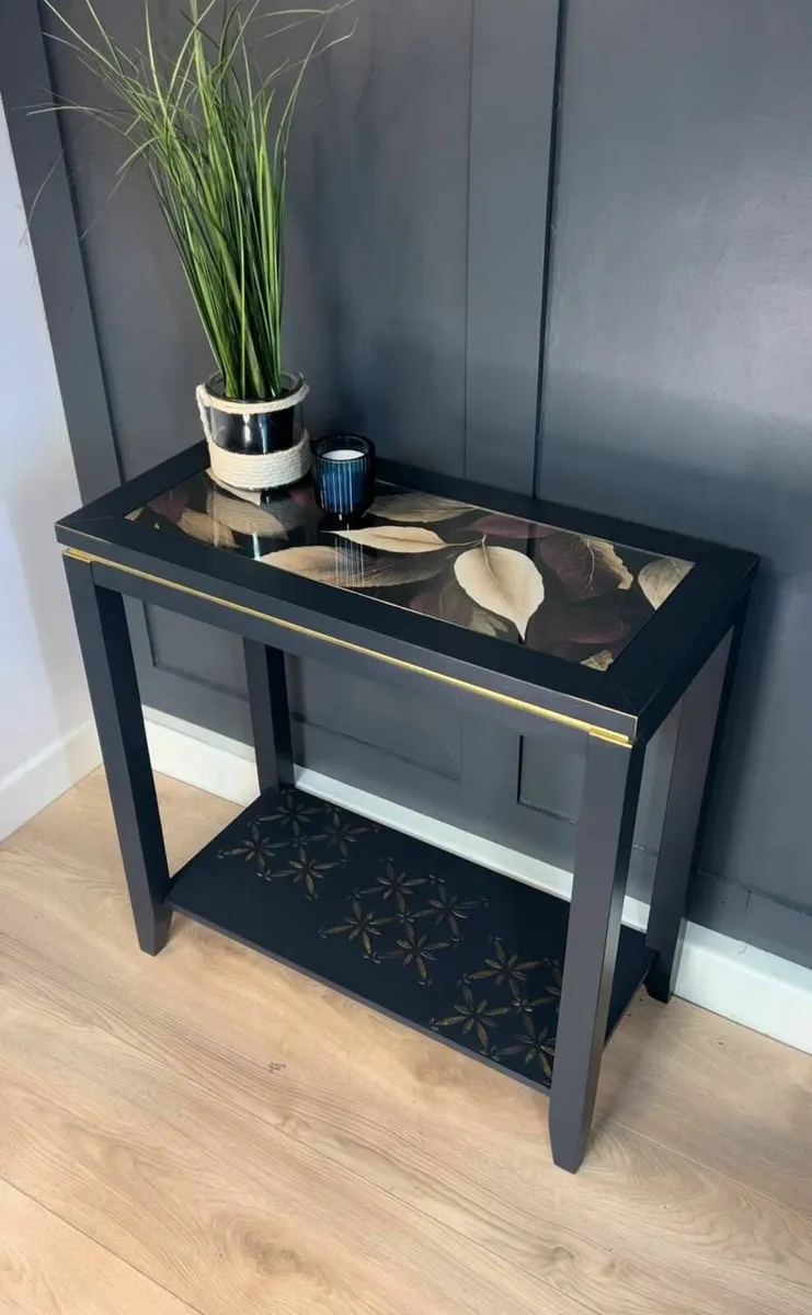 Baroque Elegance Side Table - Image 2