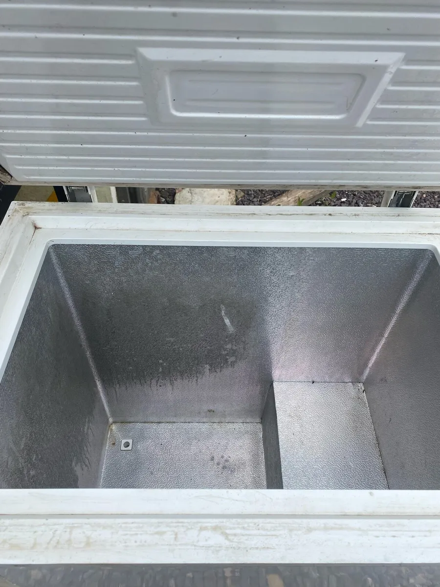 Chest freezer - Image 2