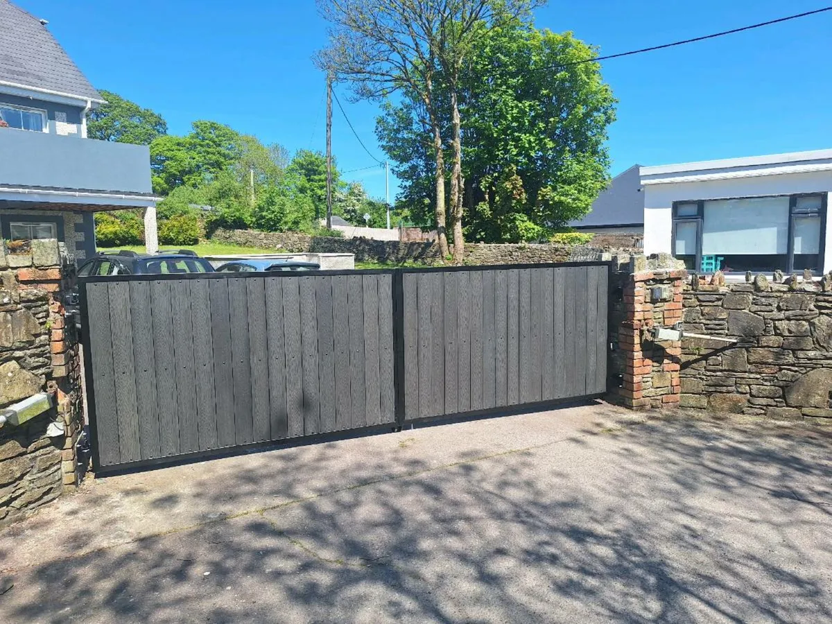 Side gates/driveway gates - Image 3