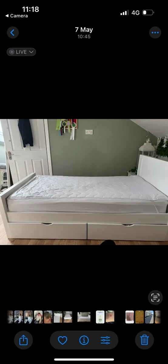 Single beds - Image 1