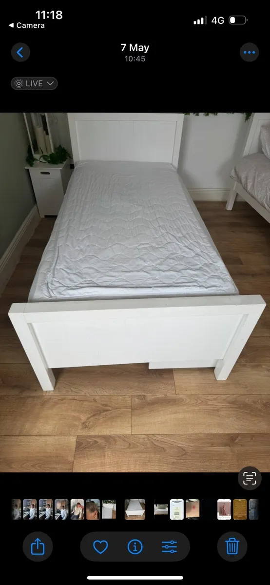 Single beds - Image 2
