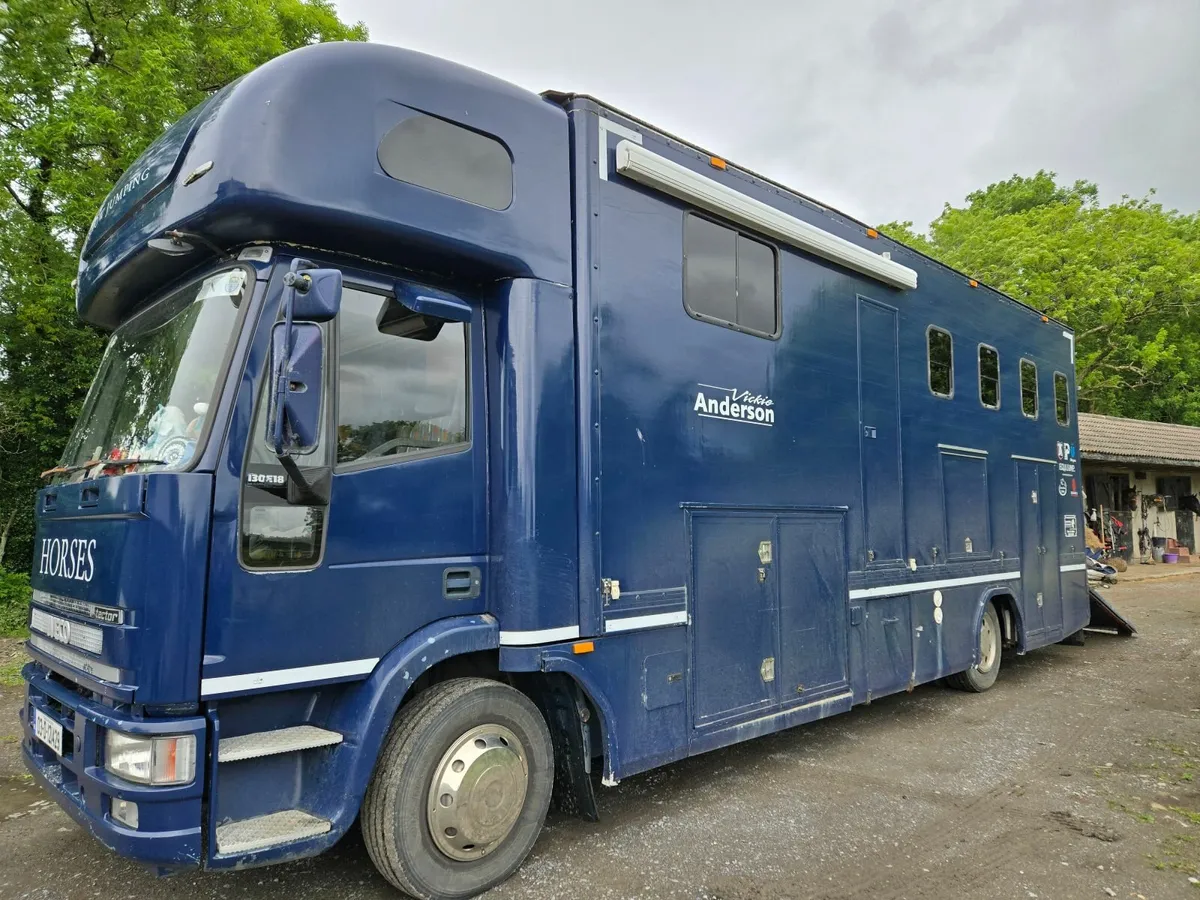 Horse truck - Image 2
