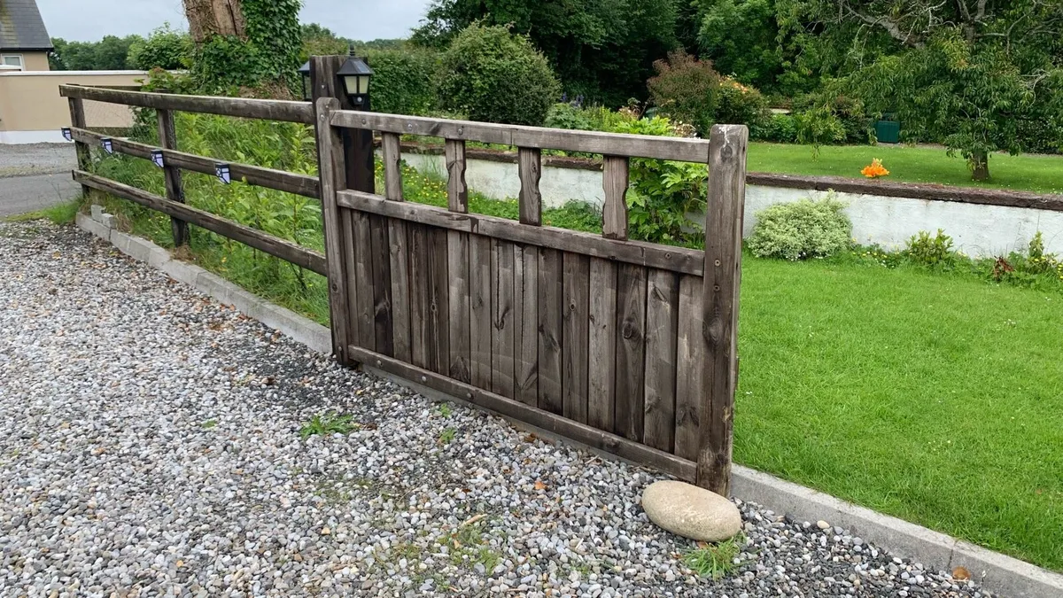 Solid Wood Front Driveway Gates - good condition - Image 2