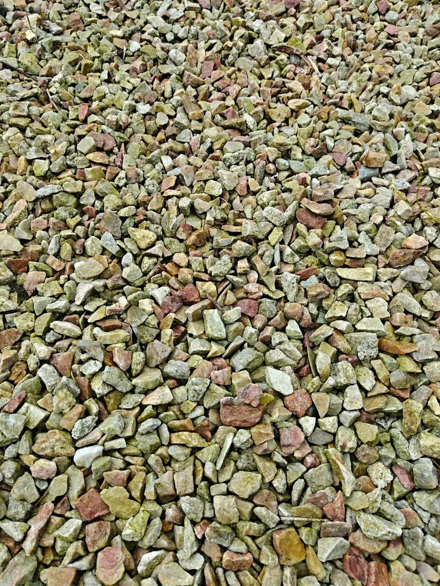 Gravel for FREE roughly 10 tons - Image 2