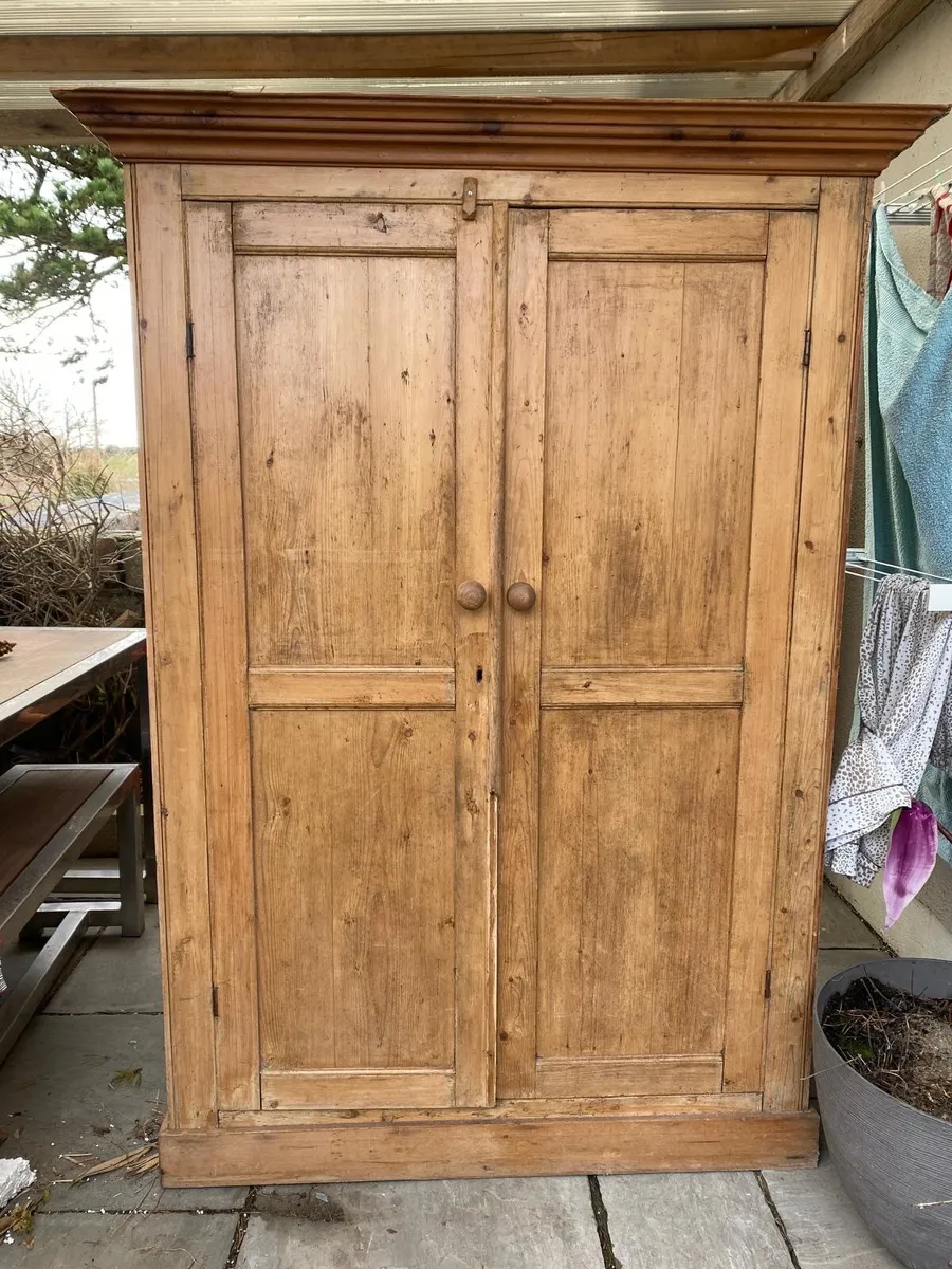 Old Pine Wardrobe - Image 2