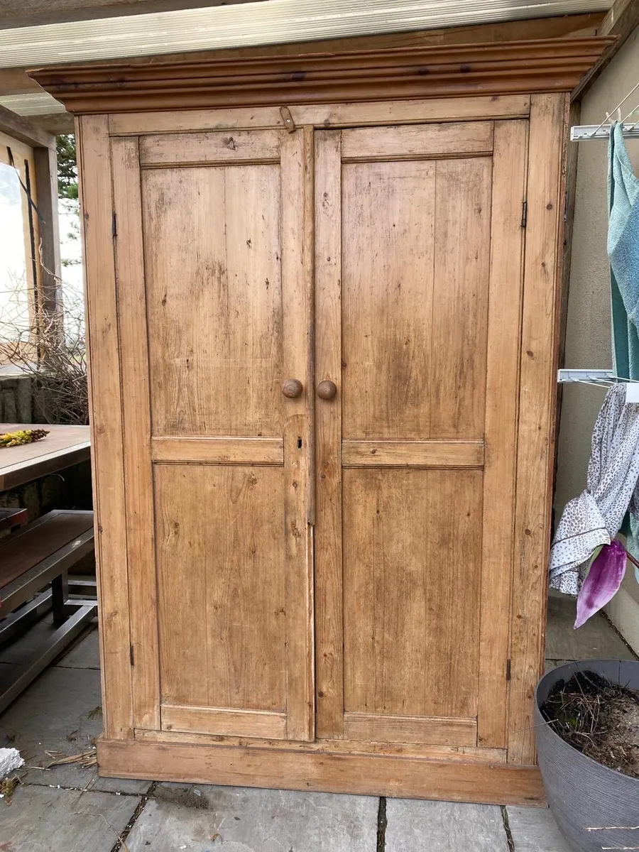 Old Pine Wardrobe - Image 3