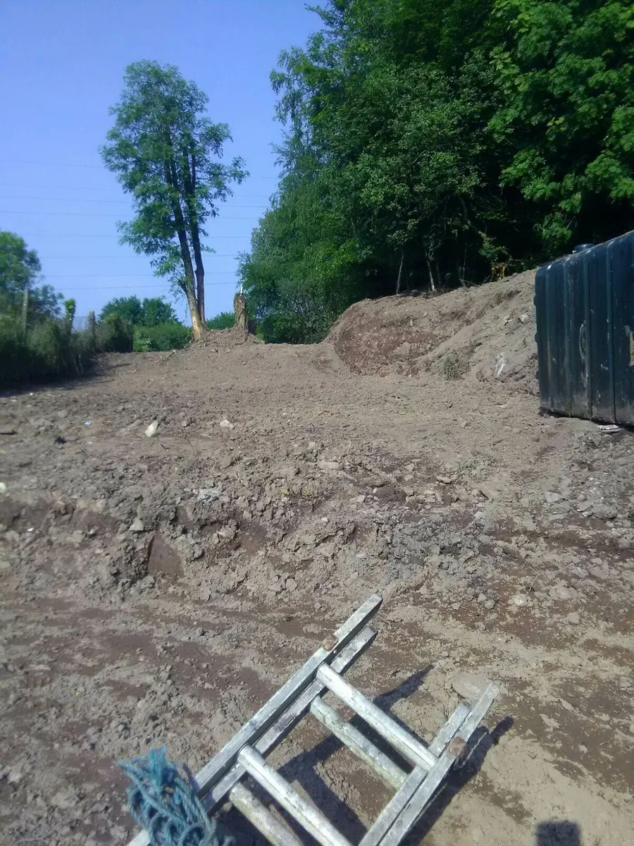 Diggers with driver's all work carried out - Image 4
