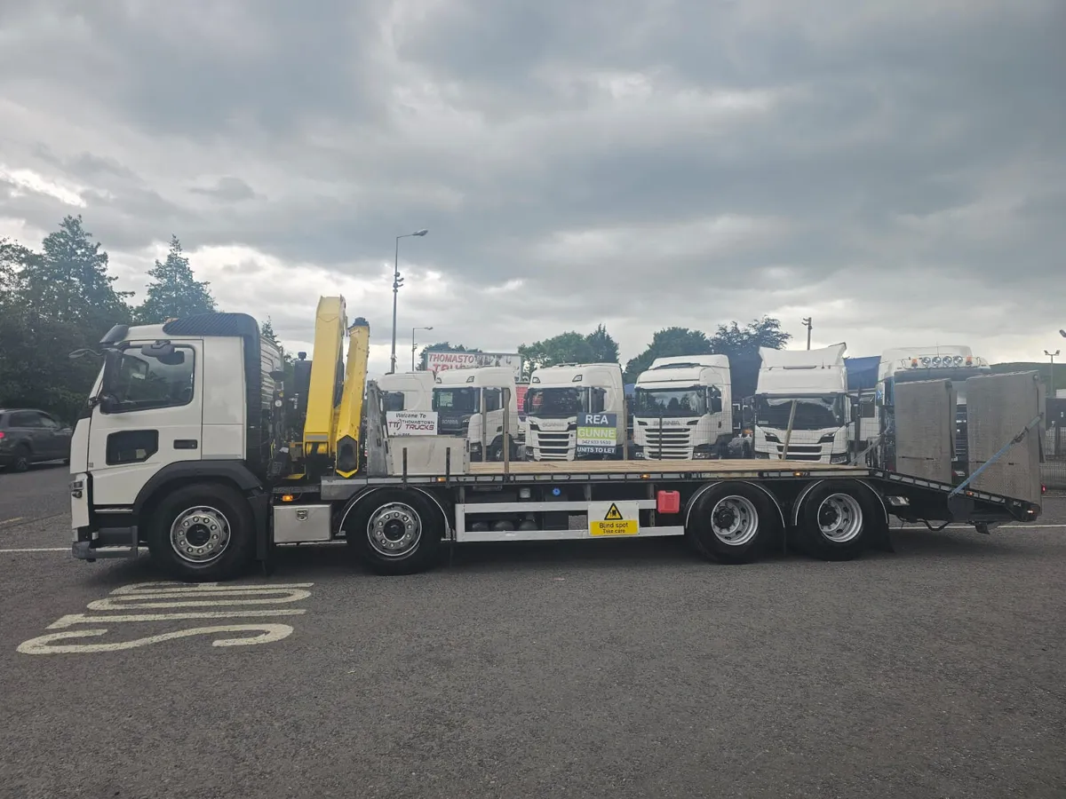 2020 Volvo FM430 8X4 27ft Beavertail/ Flat - Image 4