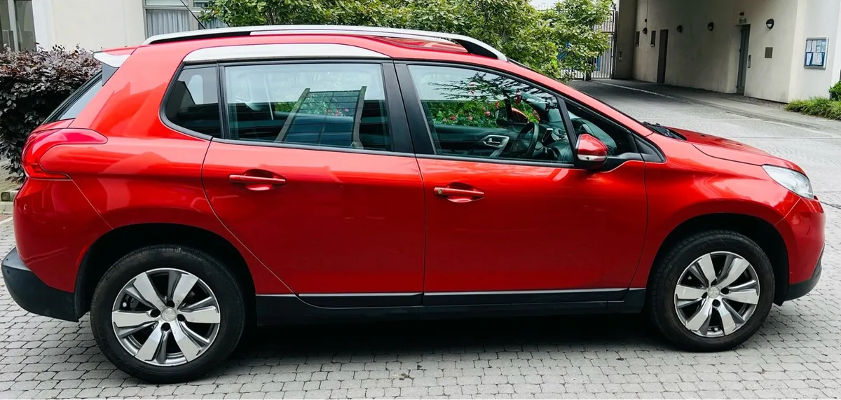 Peugeot 2008 Active 1.2 Puretech - Image 2