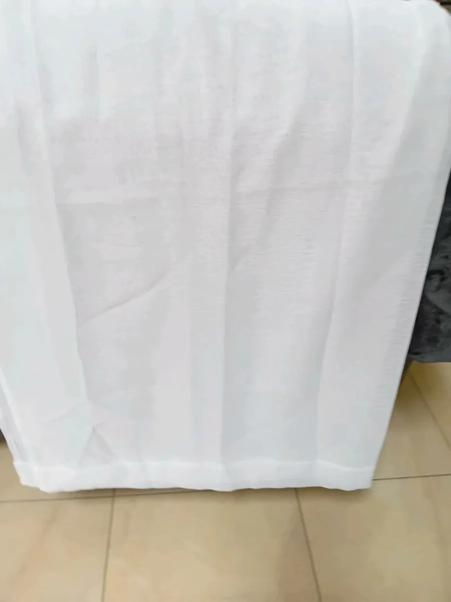NEW NET CURTAINS WHITE BY 2 OF THEM