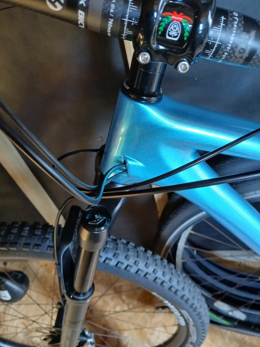Mountain bike - Image 3