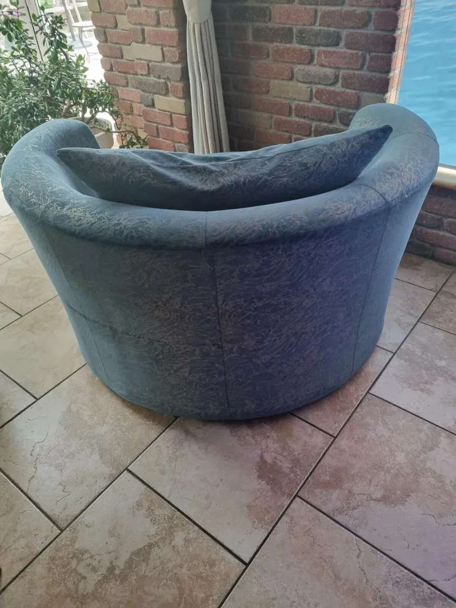 Love seat - 2 seater - Image 4