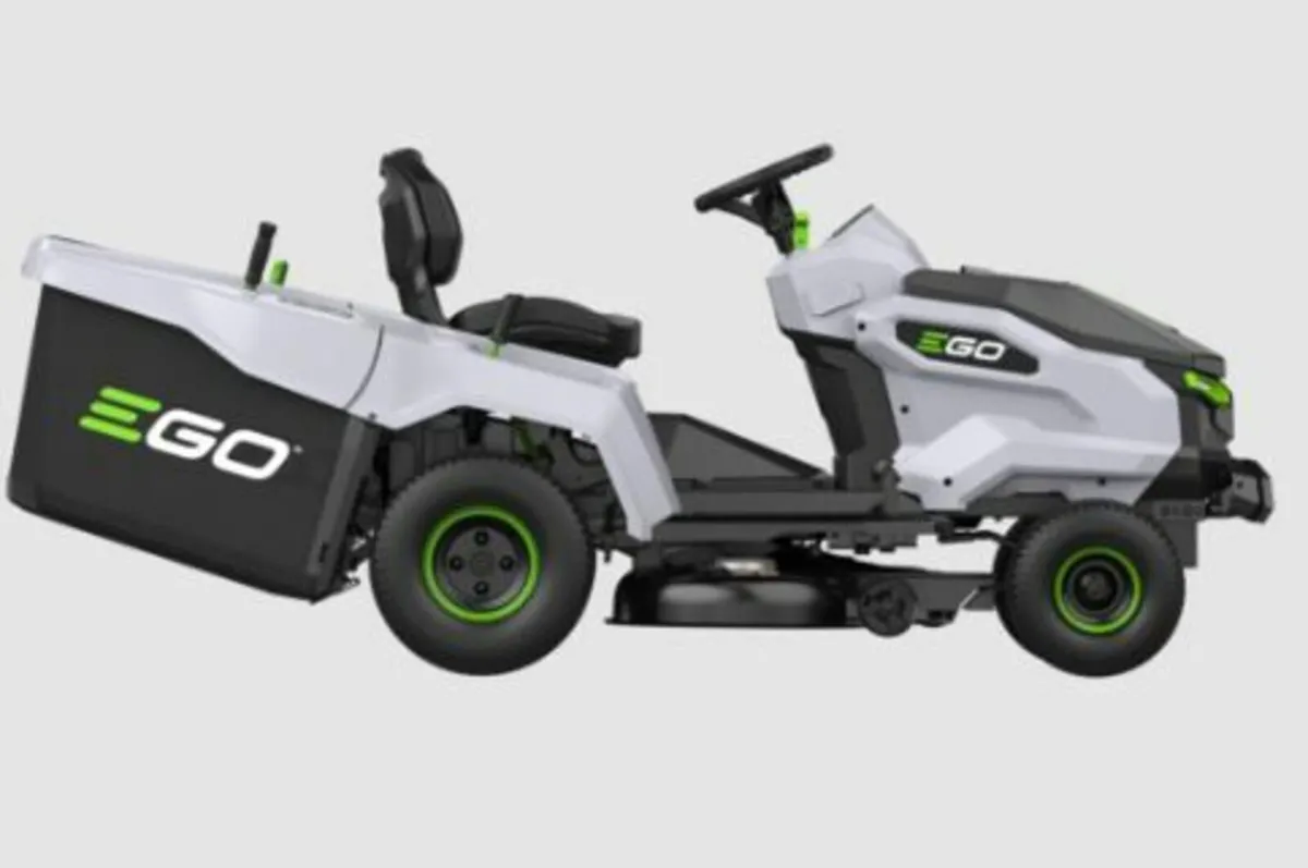 EGO COLLECTOR TR3801E-B Ride-on Lawnmower - Image 3