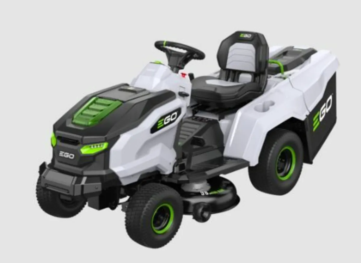 EGO COLLECTOR TR3801E-B Ride-on Lawnmower - Image 4