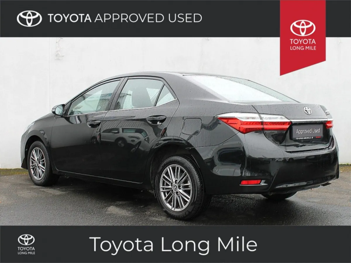 Toyota Corolla 1.33 Luna Sport 4dr - Image 2