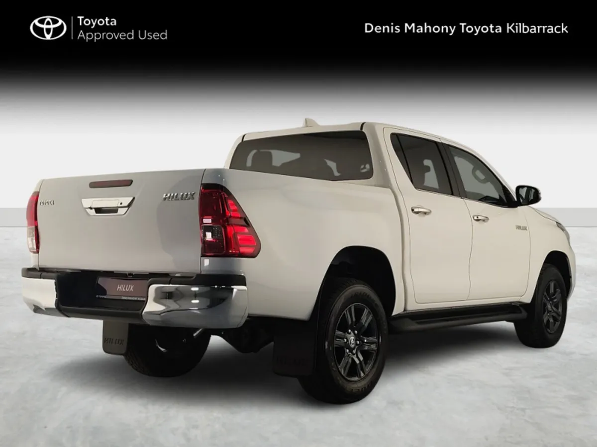 Toyota Hilux HILUX 2.8 SR5 DOUBLE CAB PRICE Ex VAT - Image 2
