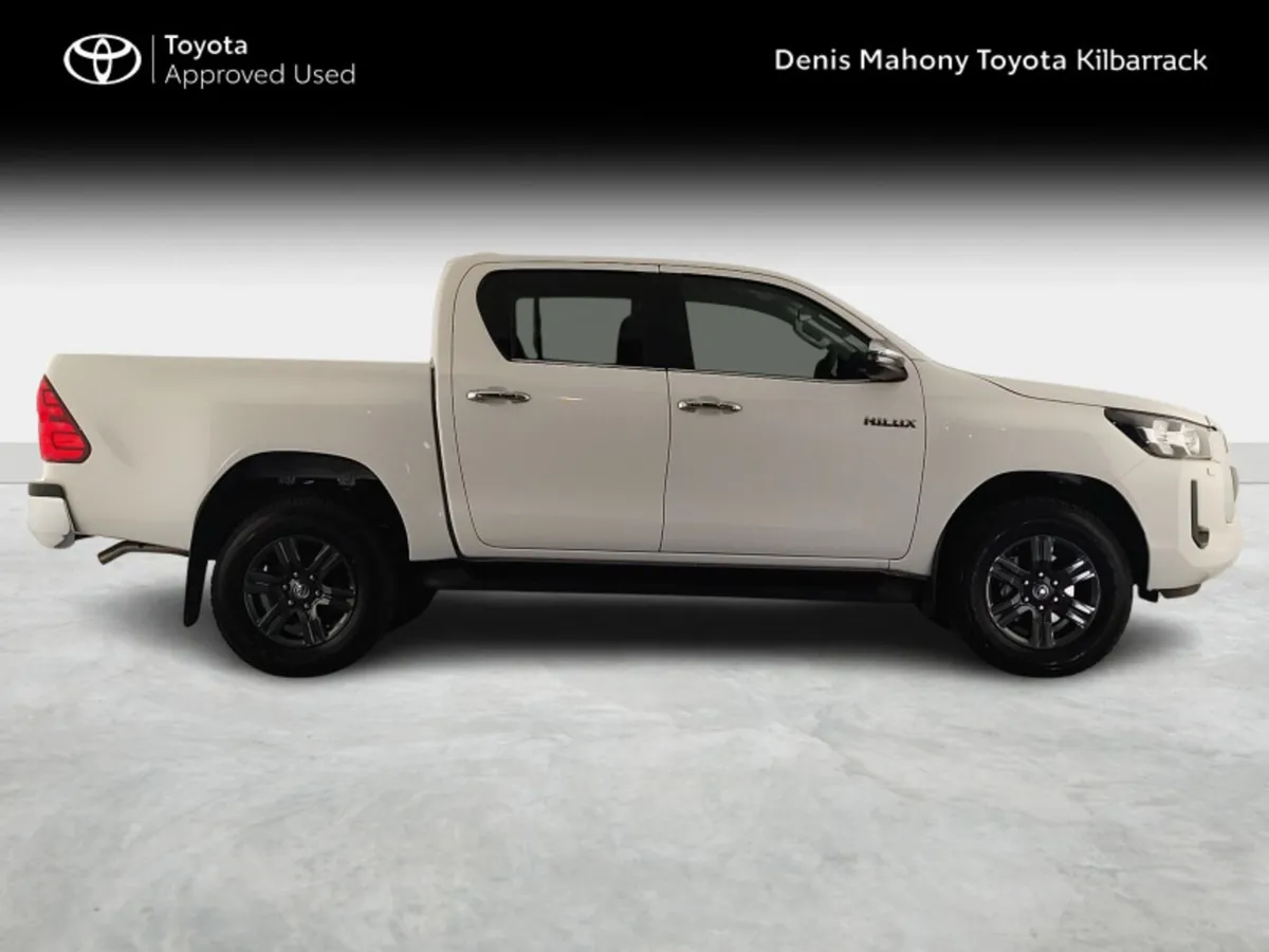 Toyota Hilux HILUX 2.8 SR5 DOUBLE CAB PRICE Ex VAT - Image 3