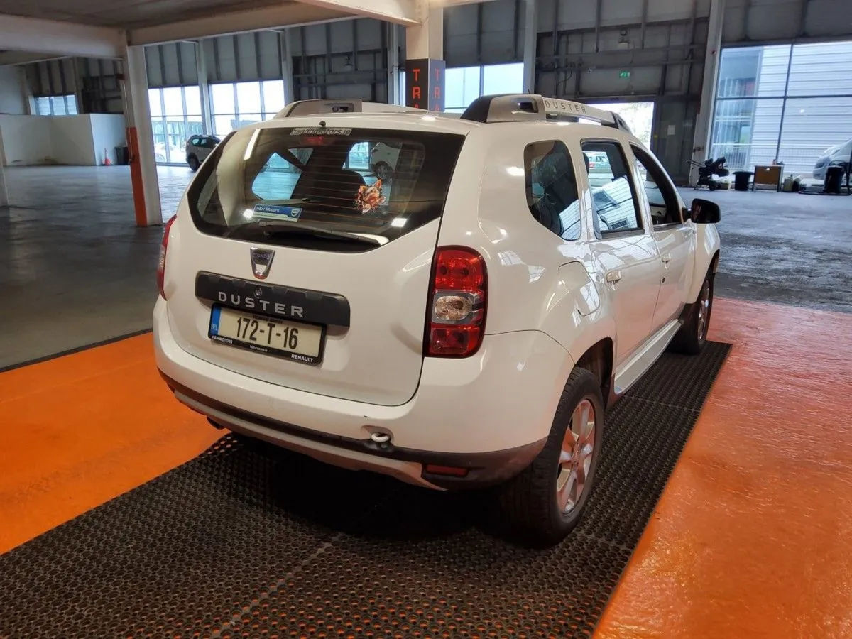 Dacia Duster 1.5 dCi 110 EDC Signature - Image 3