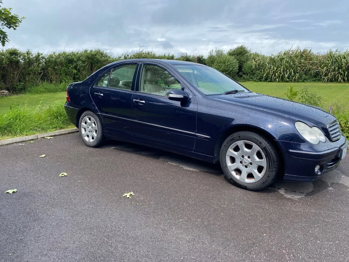 Mercedes-Benz C-Class 2006 - Image 1