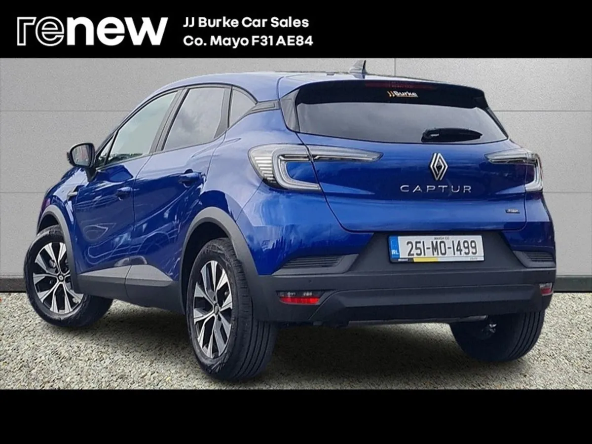 Renault Captur E-tech Hybrid 145 Auto Evolution - Image 3