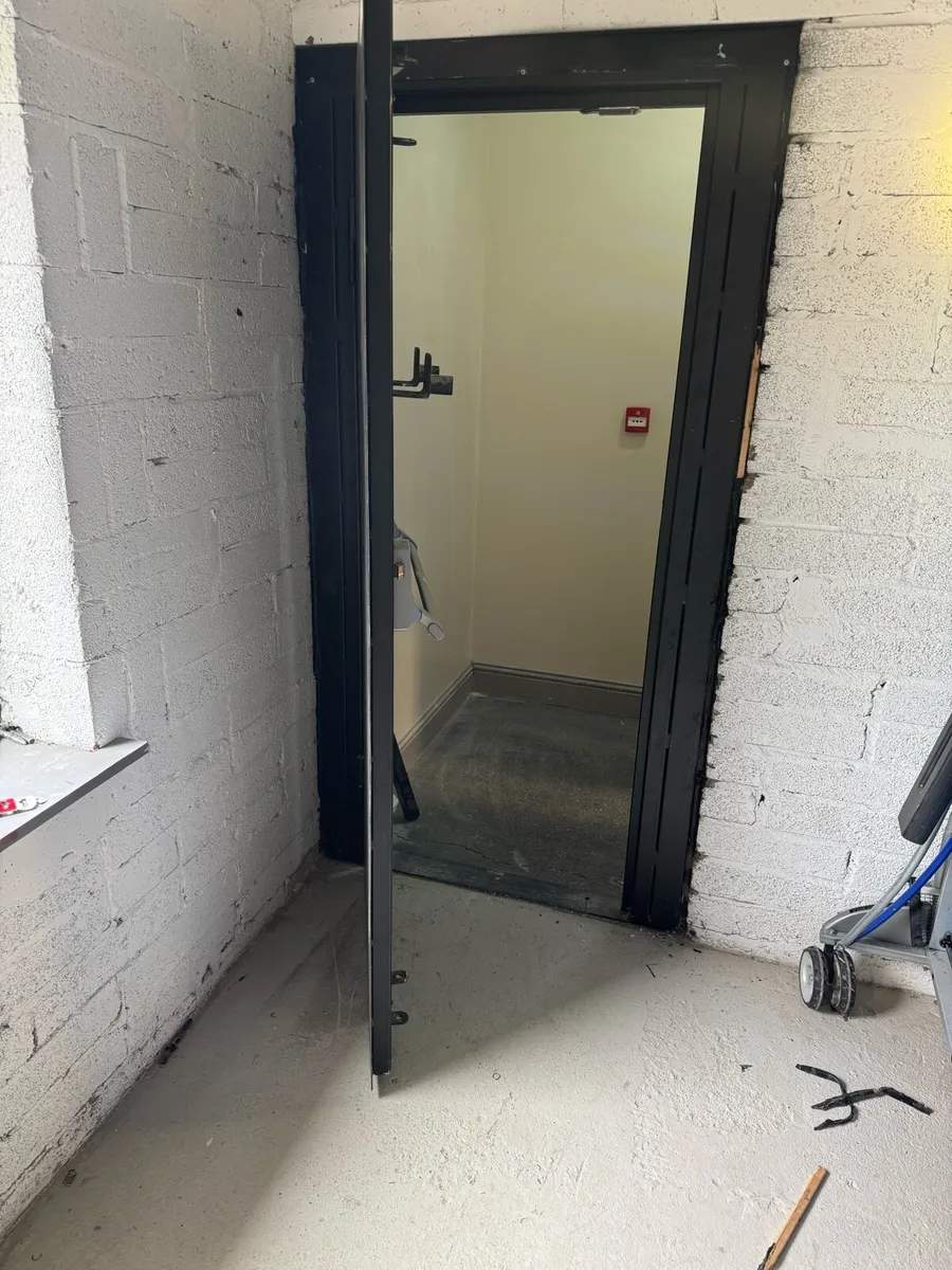Still doors - Image 2