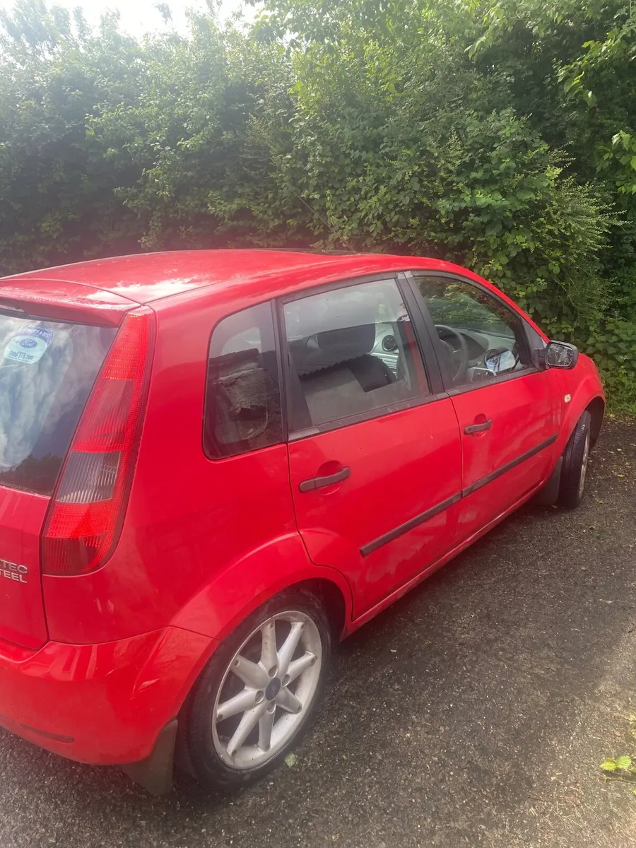 Ford Fiesta 2005 - Image 4