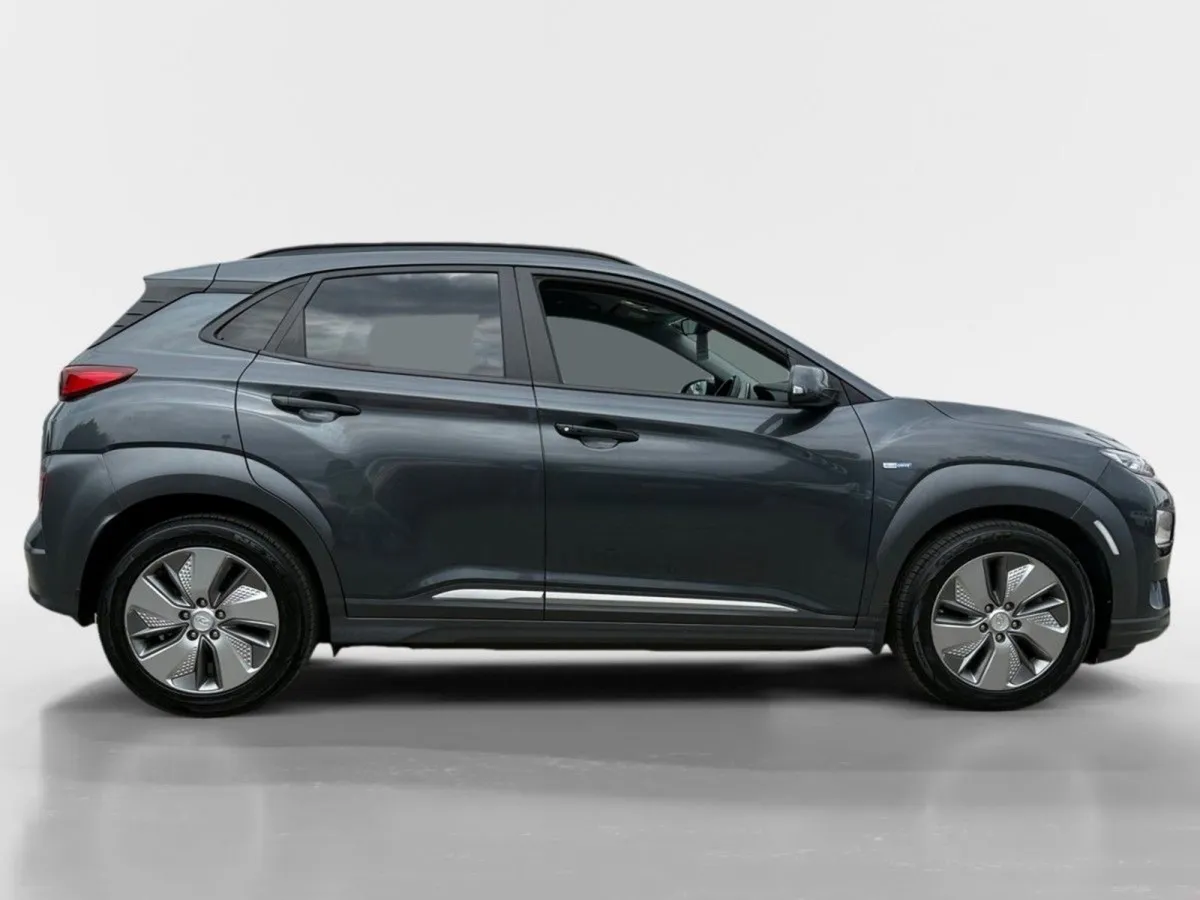 Hyundai Kona Kona EV Premium 64 kWh - Image 2