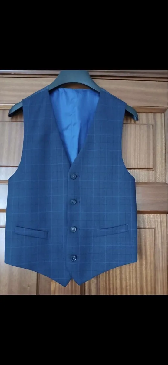 Men’s checkered suit - Image 3