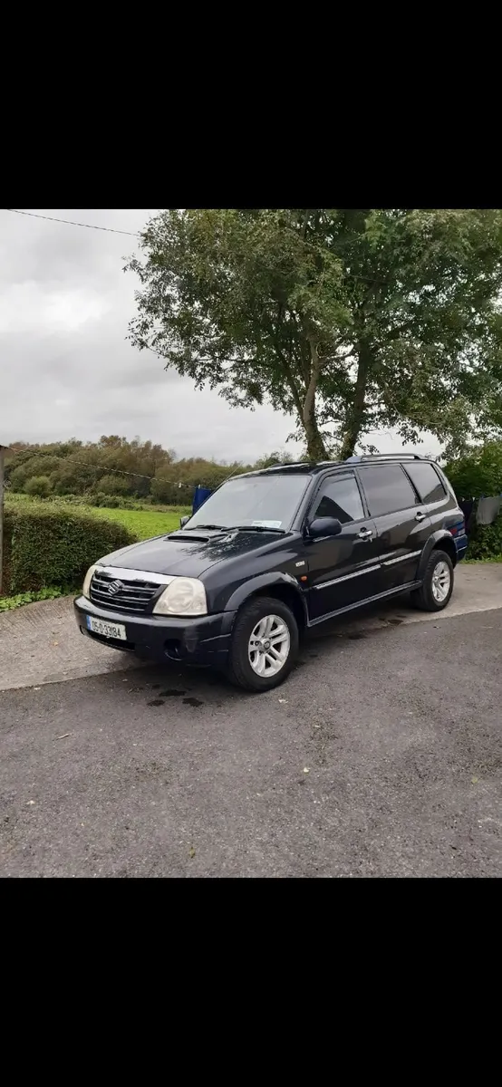 Suzuki Vitara 2005 XL7 Commercial - Image 2