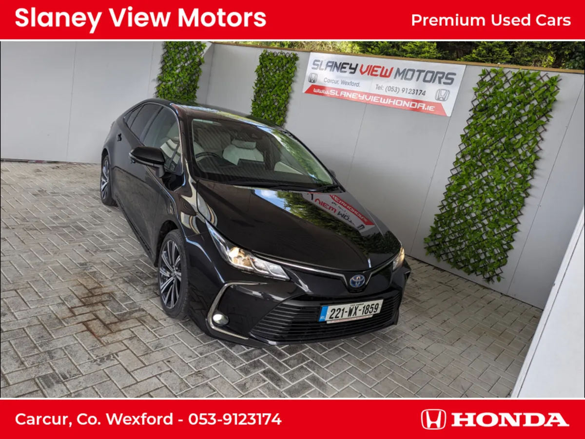 Toyota Corolla HYBRID LUNA SPORT 4DR AUTO - Image 2