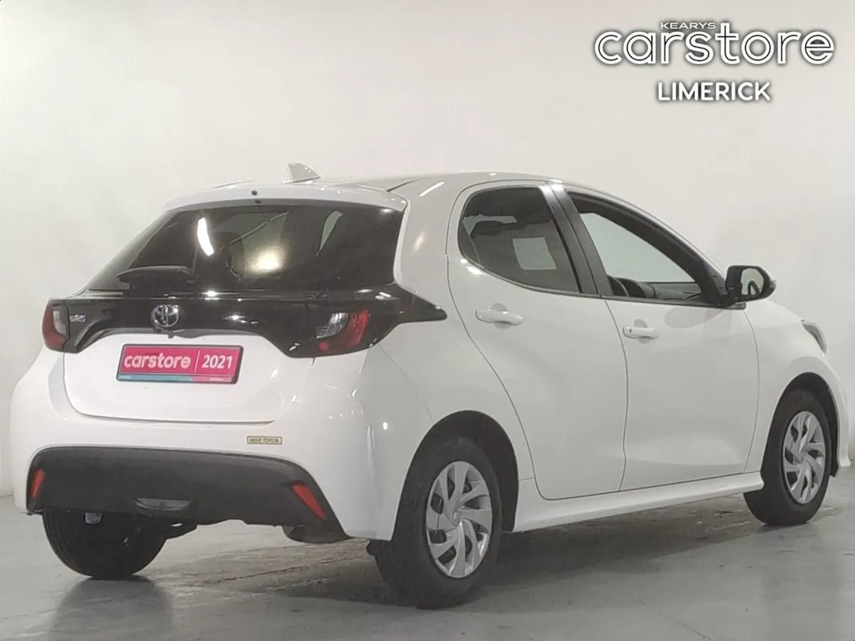 Toyota Yaris 1.0 PET Auto 5DR - Image 3