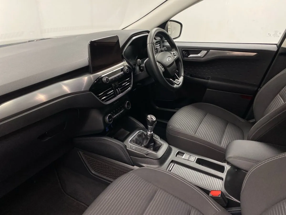 Ford Kuga 1.5 Ecoblue 120PS Titanium - Image 3