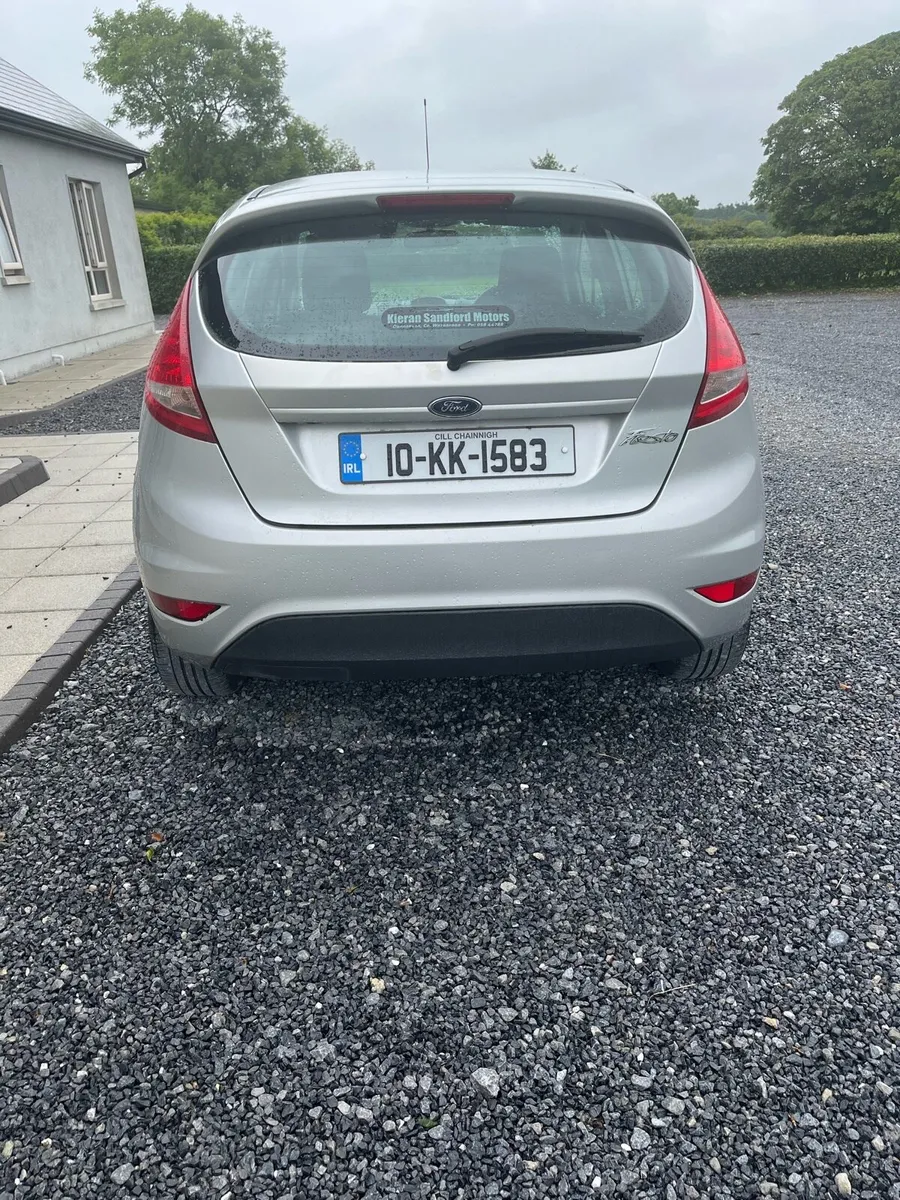 Ford fiesta - Image 4