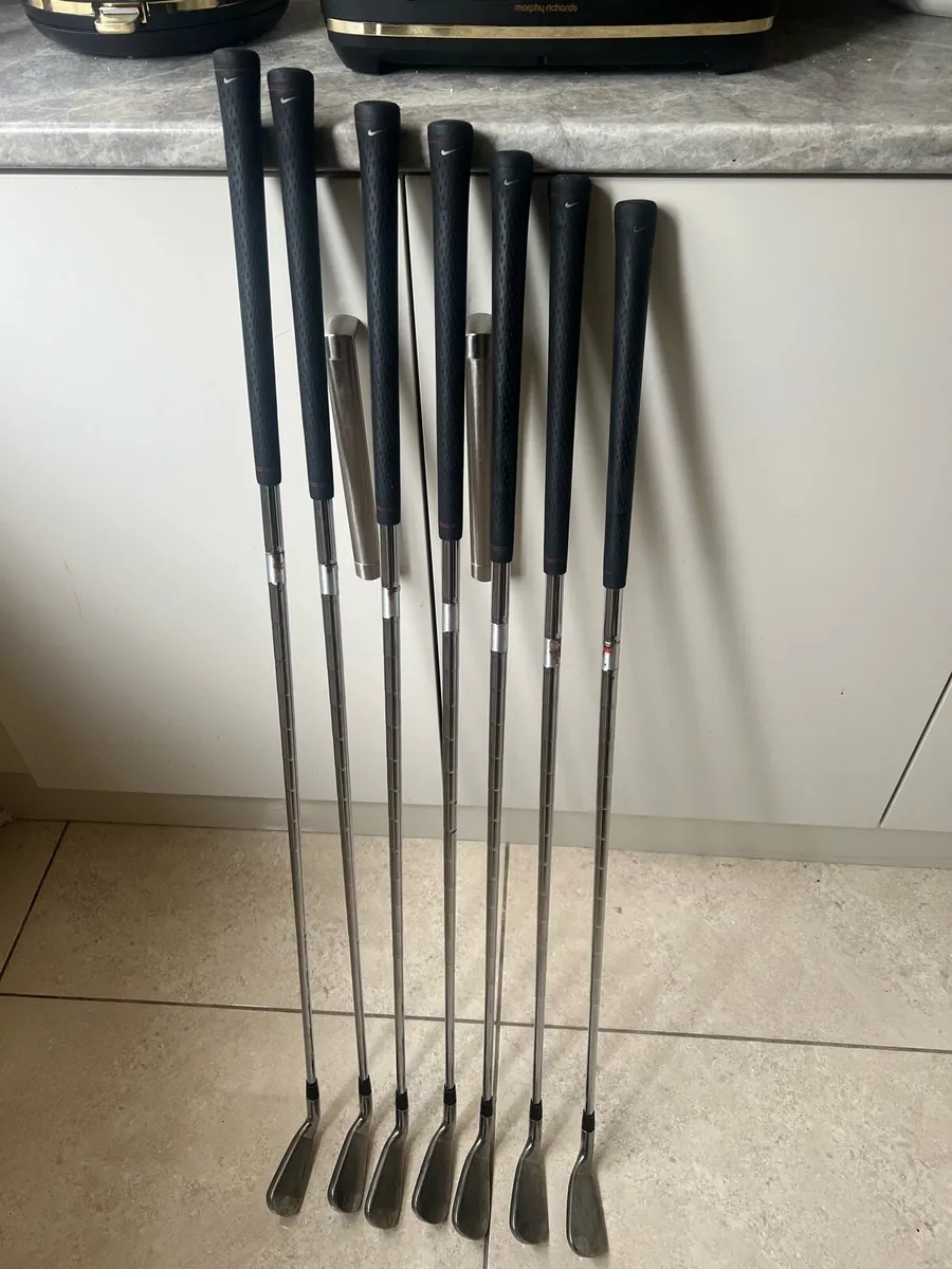 Nike VR Pro Cavity Golf Irons (PW to 4 iron) - Image 1
