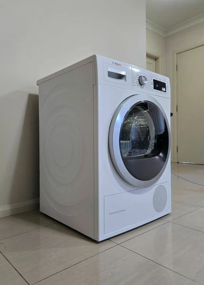 Bosch 9kg  Heat Pump Condenser Dryer - Image 3