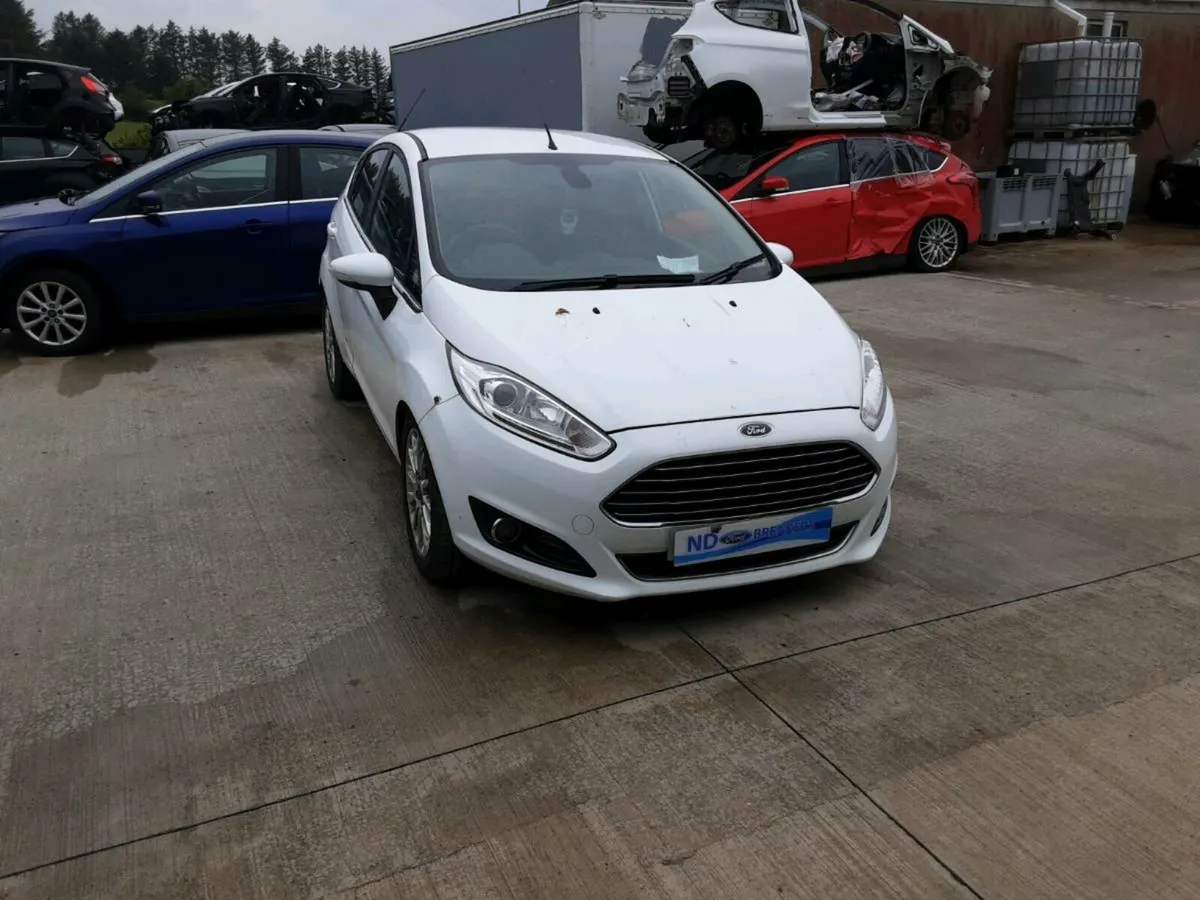 2013 ford fiesta for breaking - Image 1