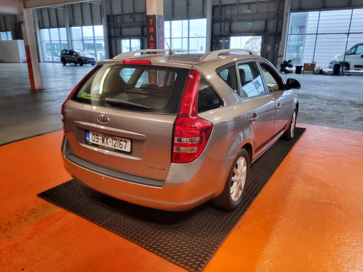Kia Ceed 1.6 Crdi LX SW - Image 3