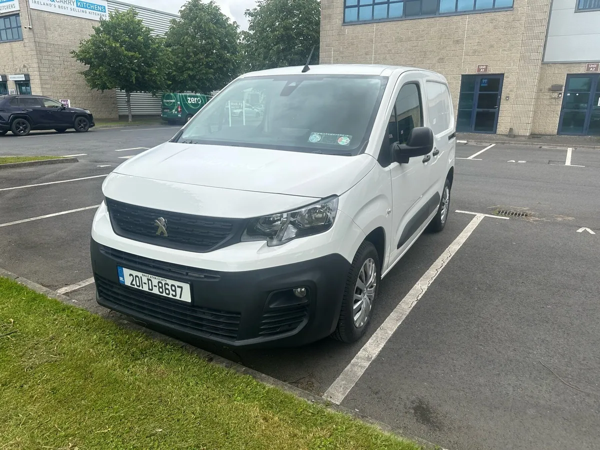 PEUGEOT PARTNER 201 FULL SERVICE HISTORY - Image 2