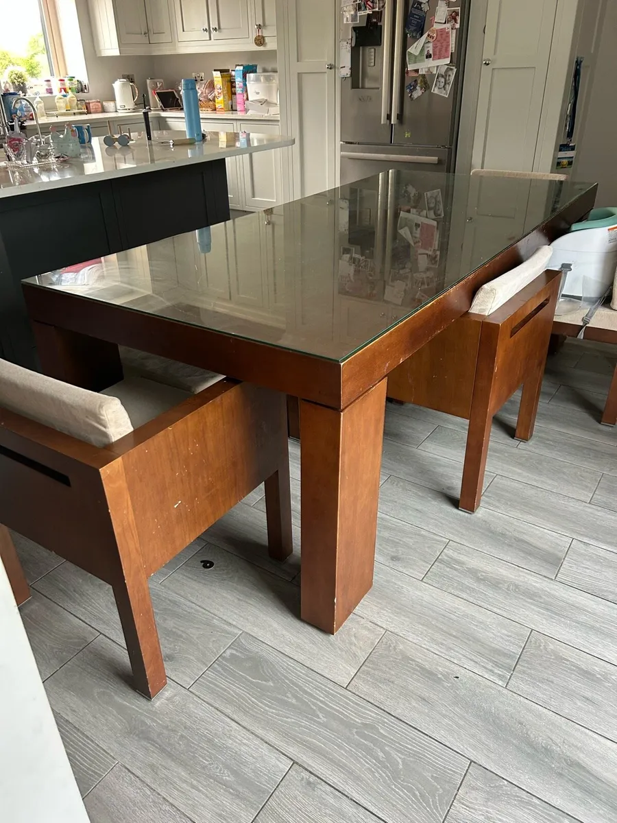 Table and Chairs - Image 1
