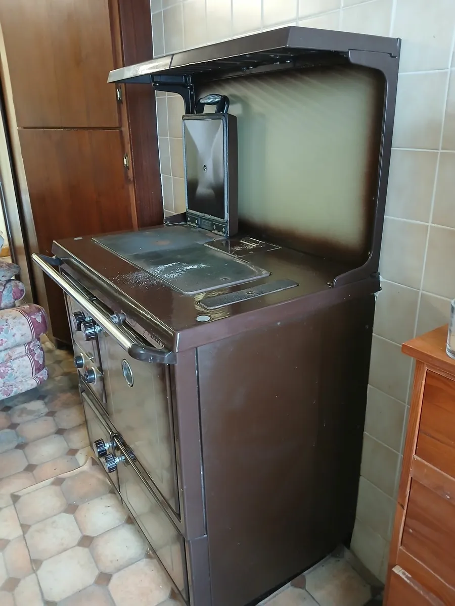 Stanley DeLuxe 900il stove - Image 3