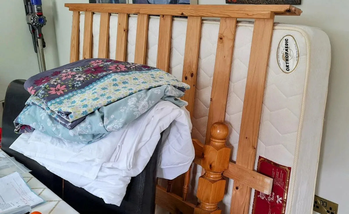 Double Bed 4ft 6ins - Image 4