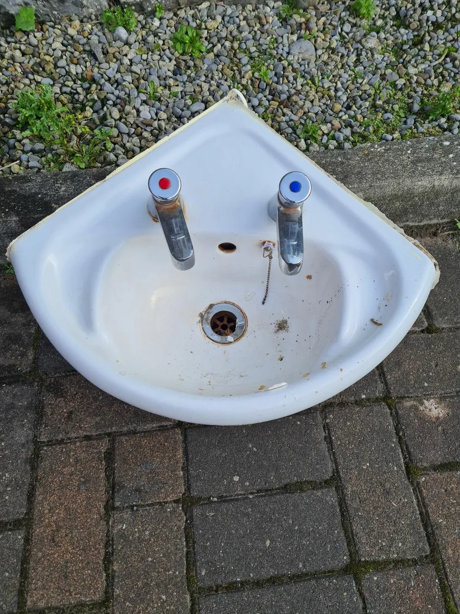 Bathroom ceramic space saving wall mounted sink - Image 1