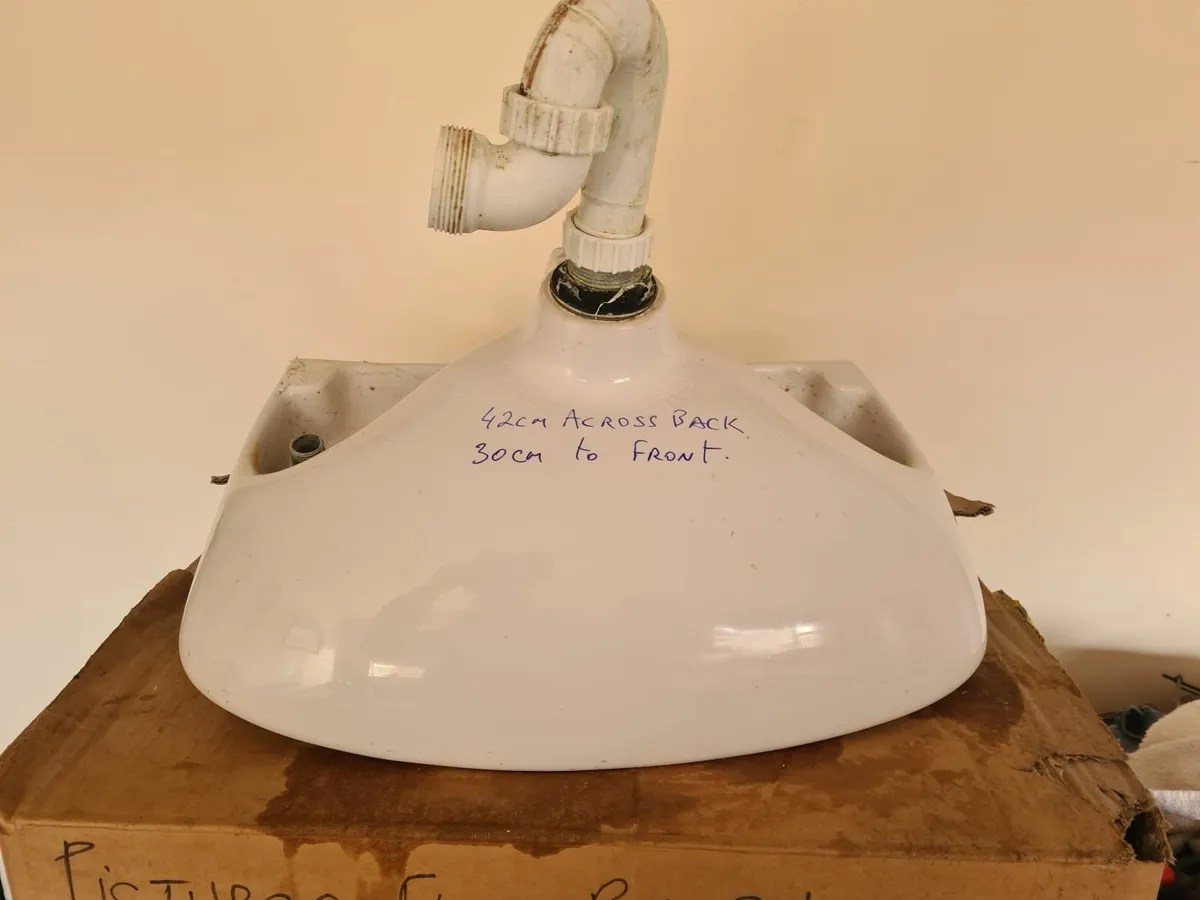 Bathroom ceramic space saving wall mounted sink - Image 3
