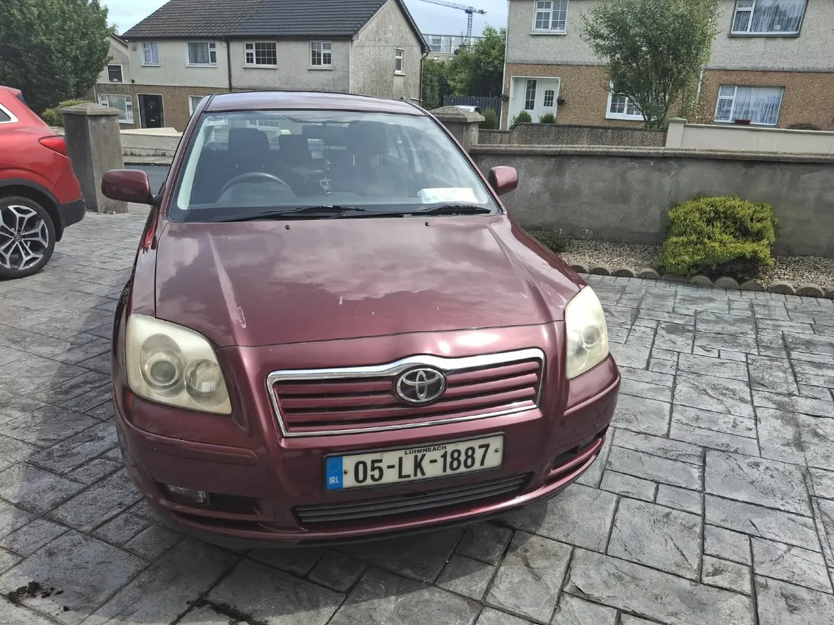 Toyota Avensis 2005 - Image 1