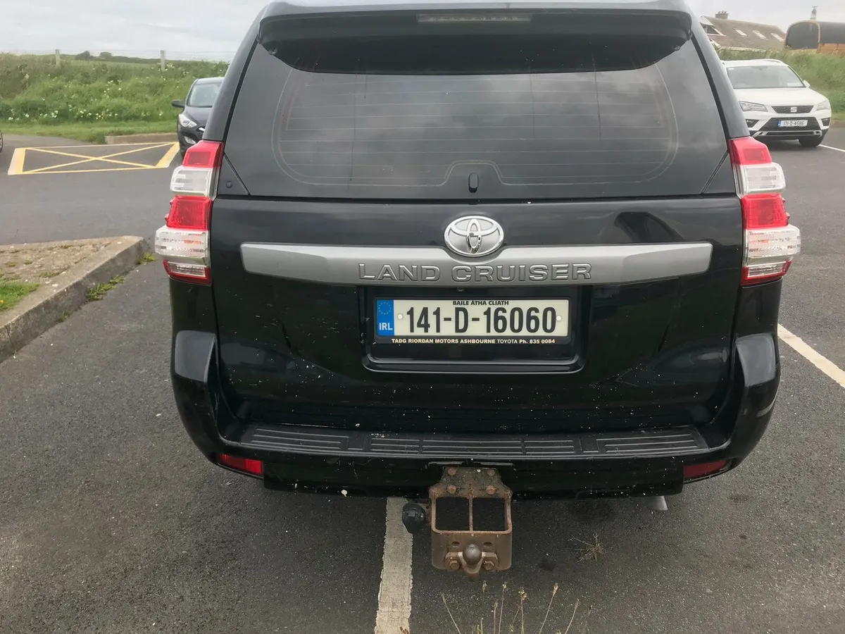 Toyota Landcruiser 3.0 - Image 2