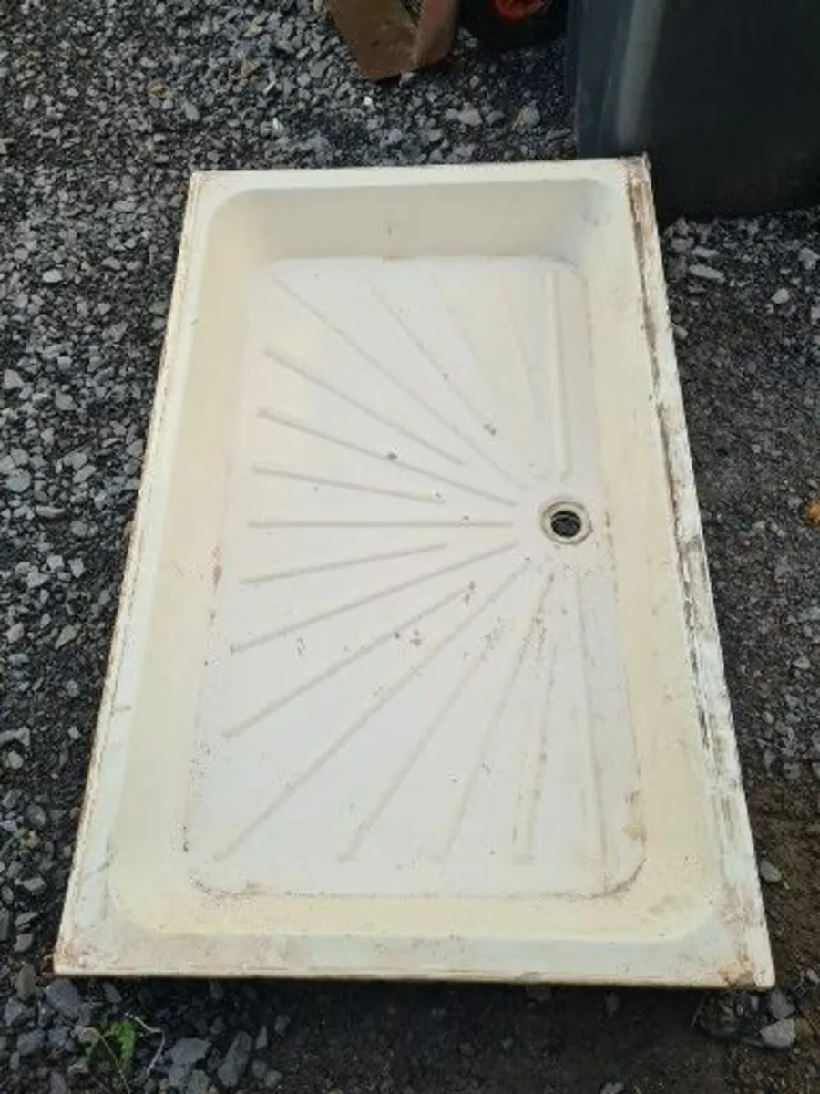 Rectangular shower tray - Image 1