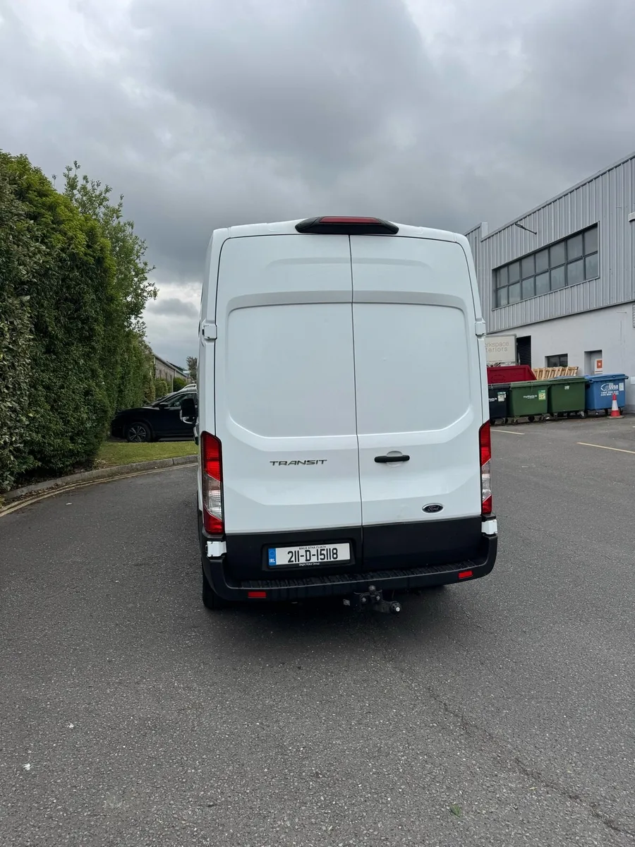 211 Ford Transit - Image 4