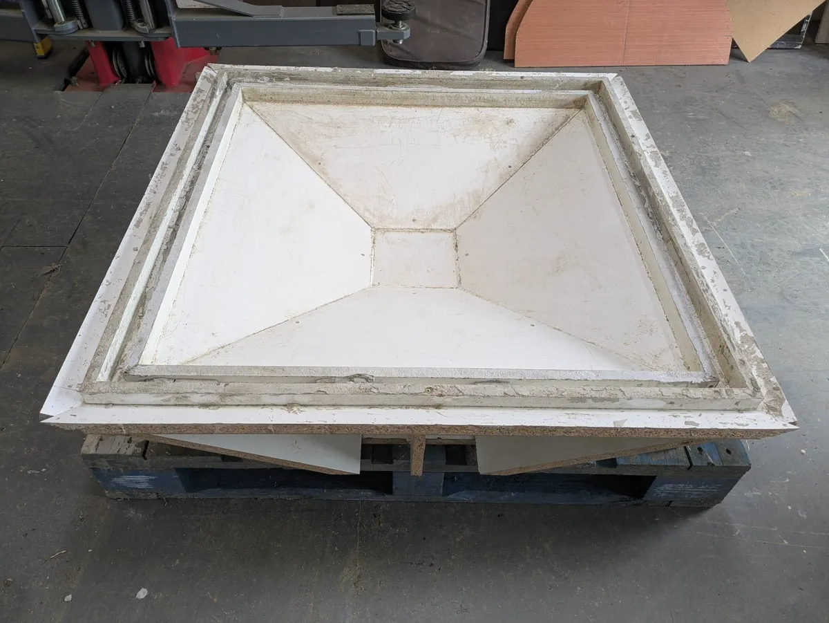 Pillar cap concrete mould - Image 2
