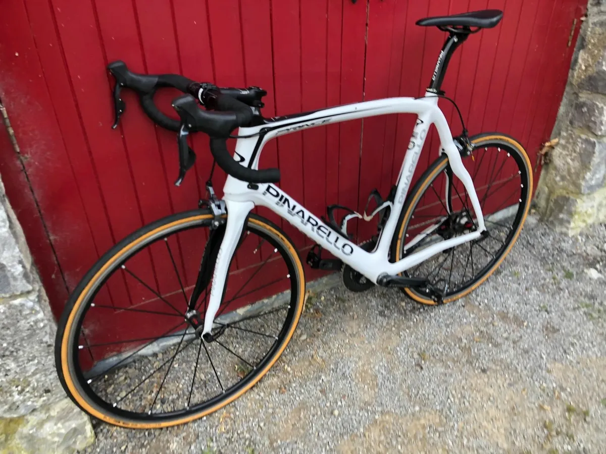 Pinarello Prince Di2 59.5cm Sell or Swap for Car - Image 2